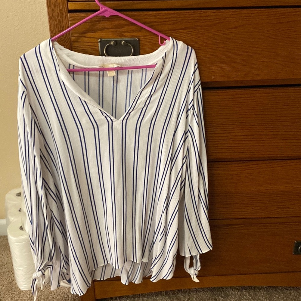 Cute long sleeve sailing shirt.